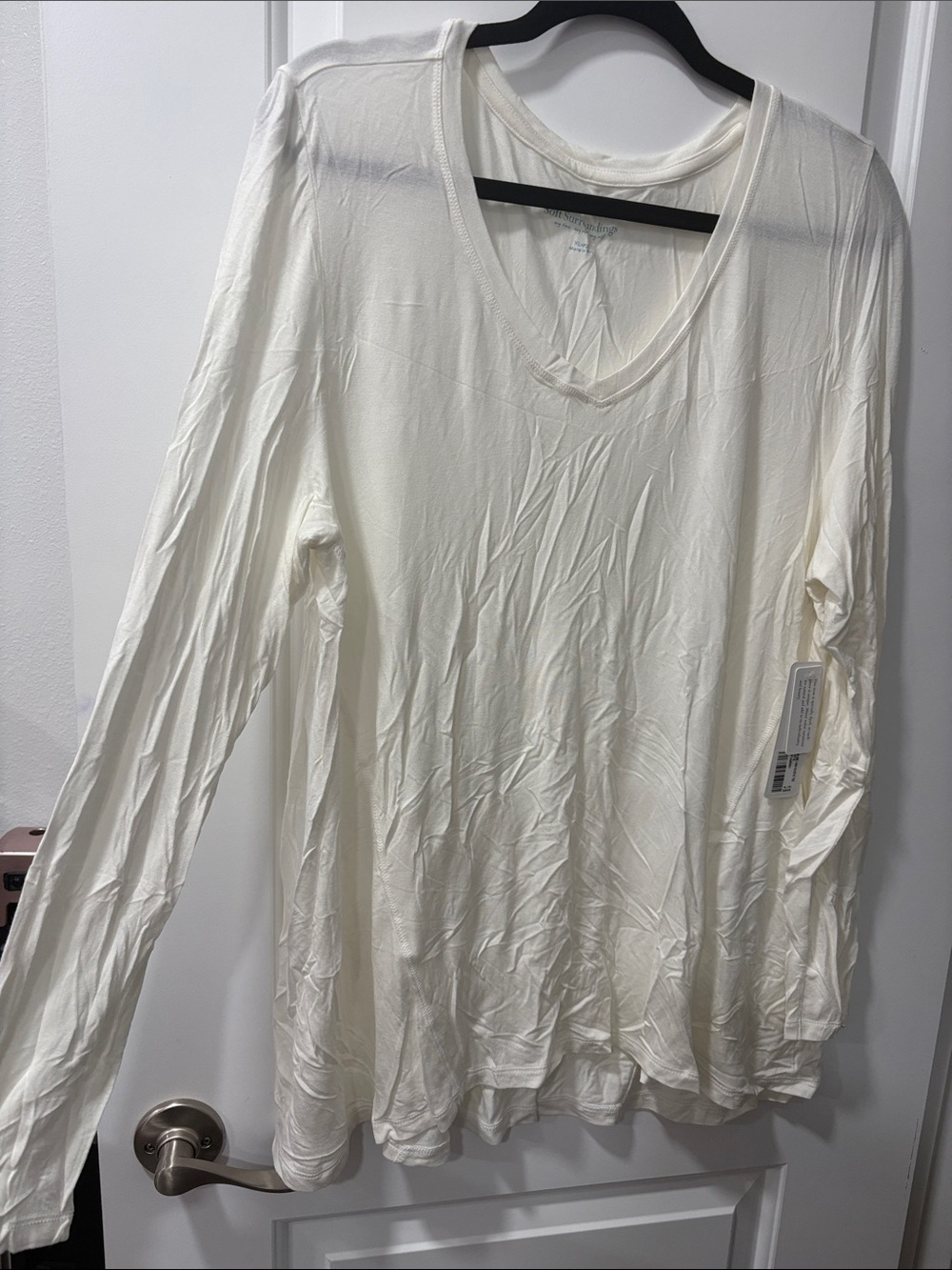 Soft Surroundings Cream V-Neck Long Sleeve Tee